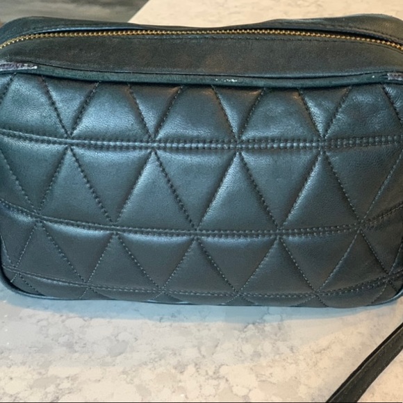 Michael Kors black small purse with gold link strap. Used. - Picture 3 of 7